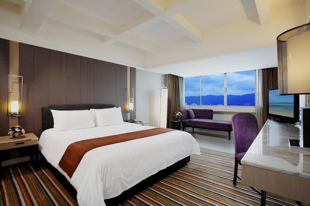 Centara Hotel Hat Yai. Book a room at the best agency price in the ActiveHolidays Co., LTD
